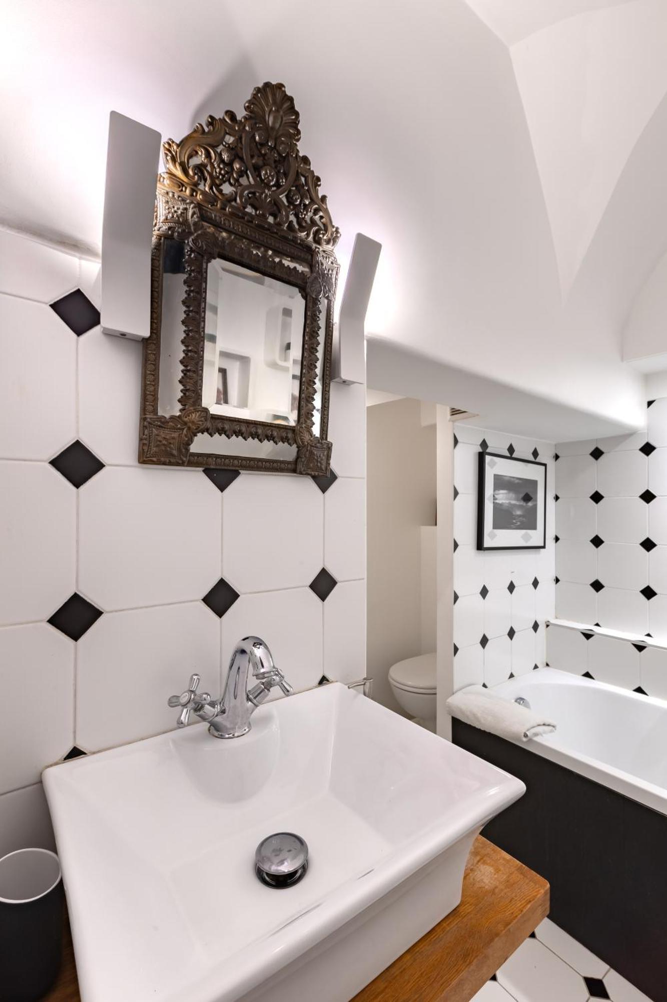 Spacieux 17eme - Batignolles Appartement *